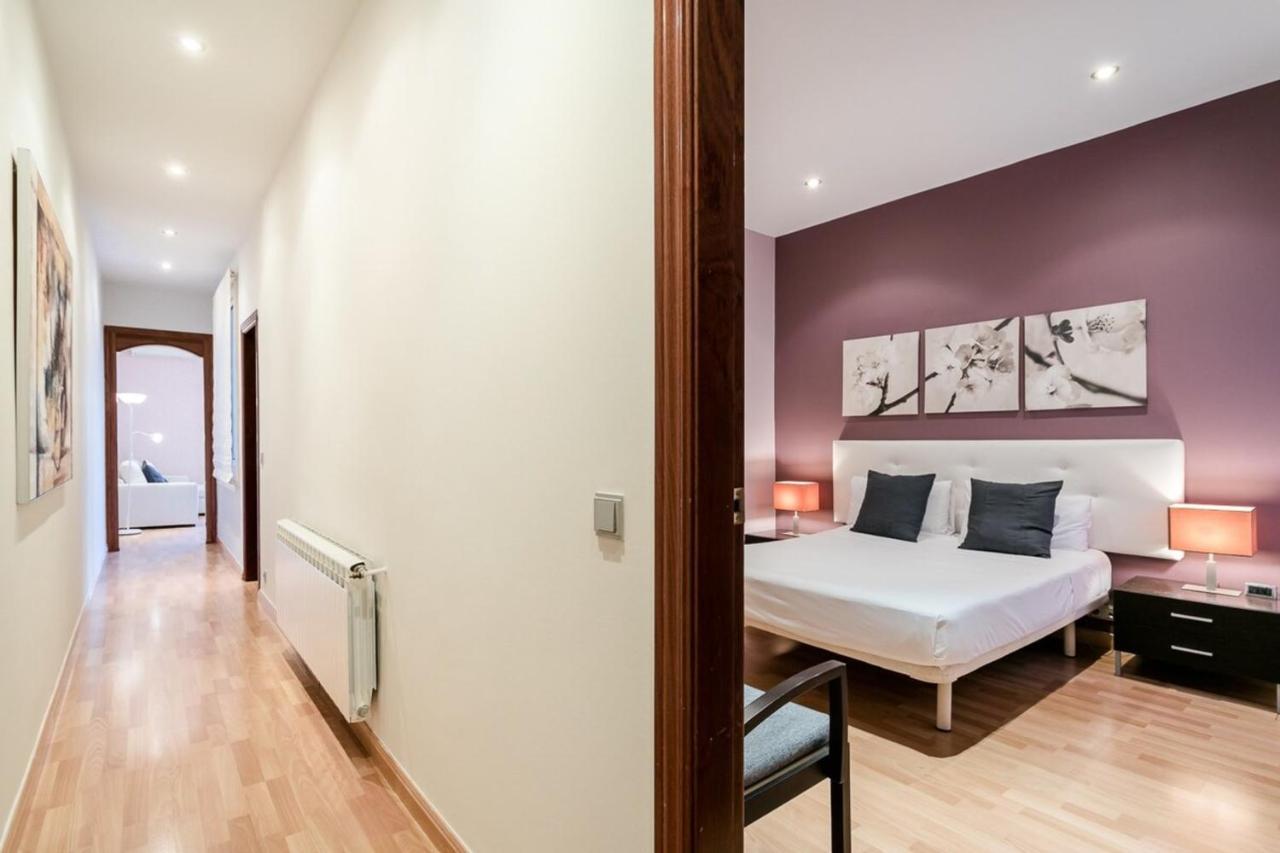 Fantastic 2 Bedroom 5 Minutes By Car From Plaza Catalunya Leilighet